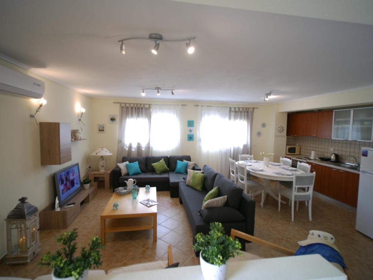 Villa Verde 200 Meters From The Beach Nea Iraklitsa 外观 照片
